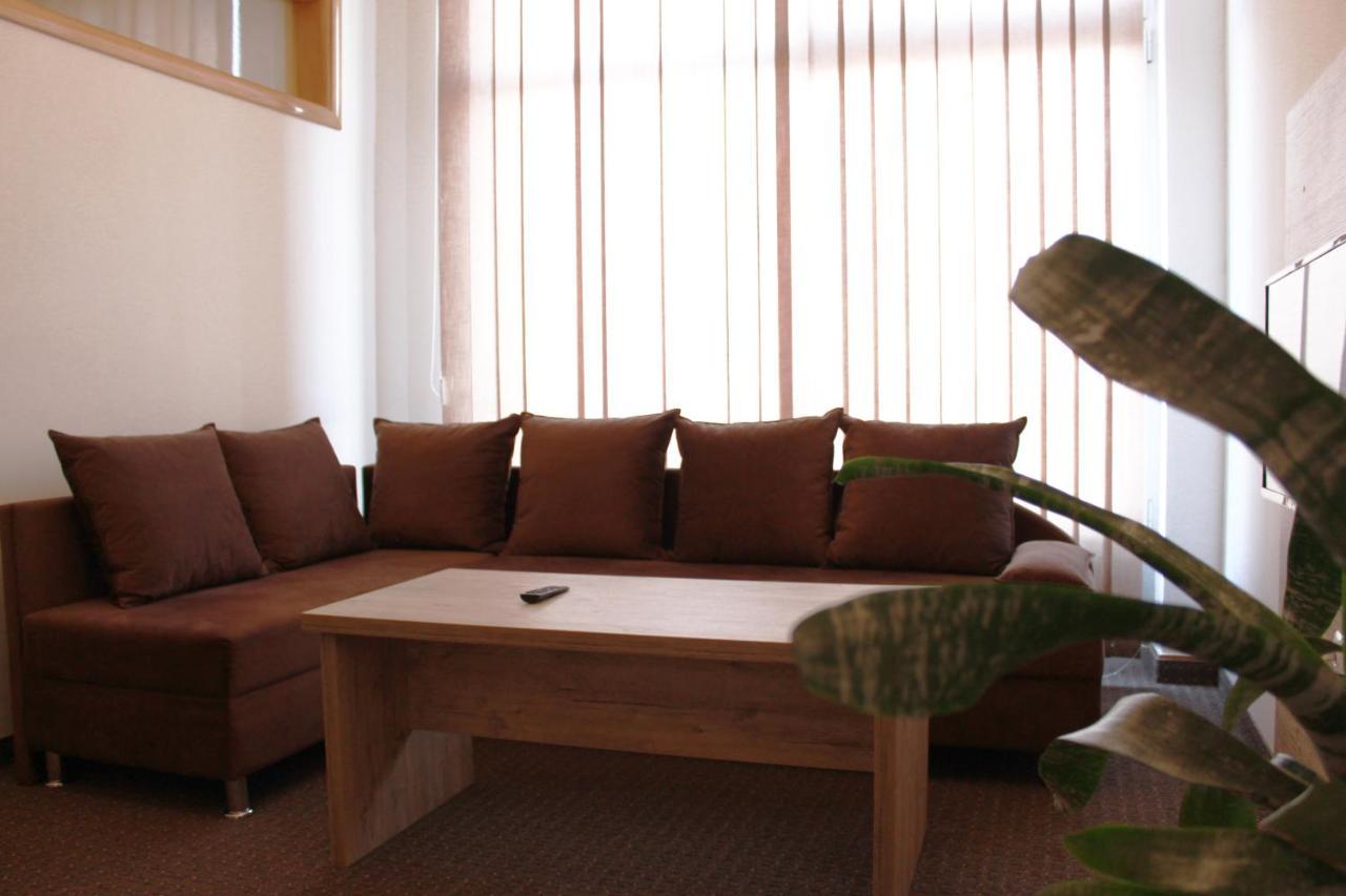 Hotel Villa Grande บูโกลโน ภายนอก รูปภาพ
