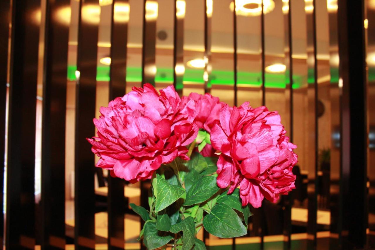 Hotel Villa Grande บูโกลโน ภายนอก รูปภาพ