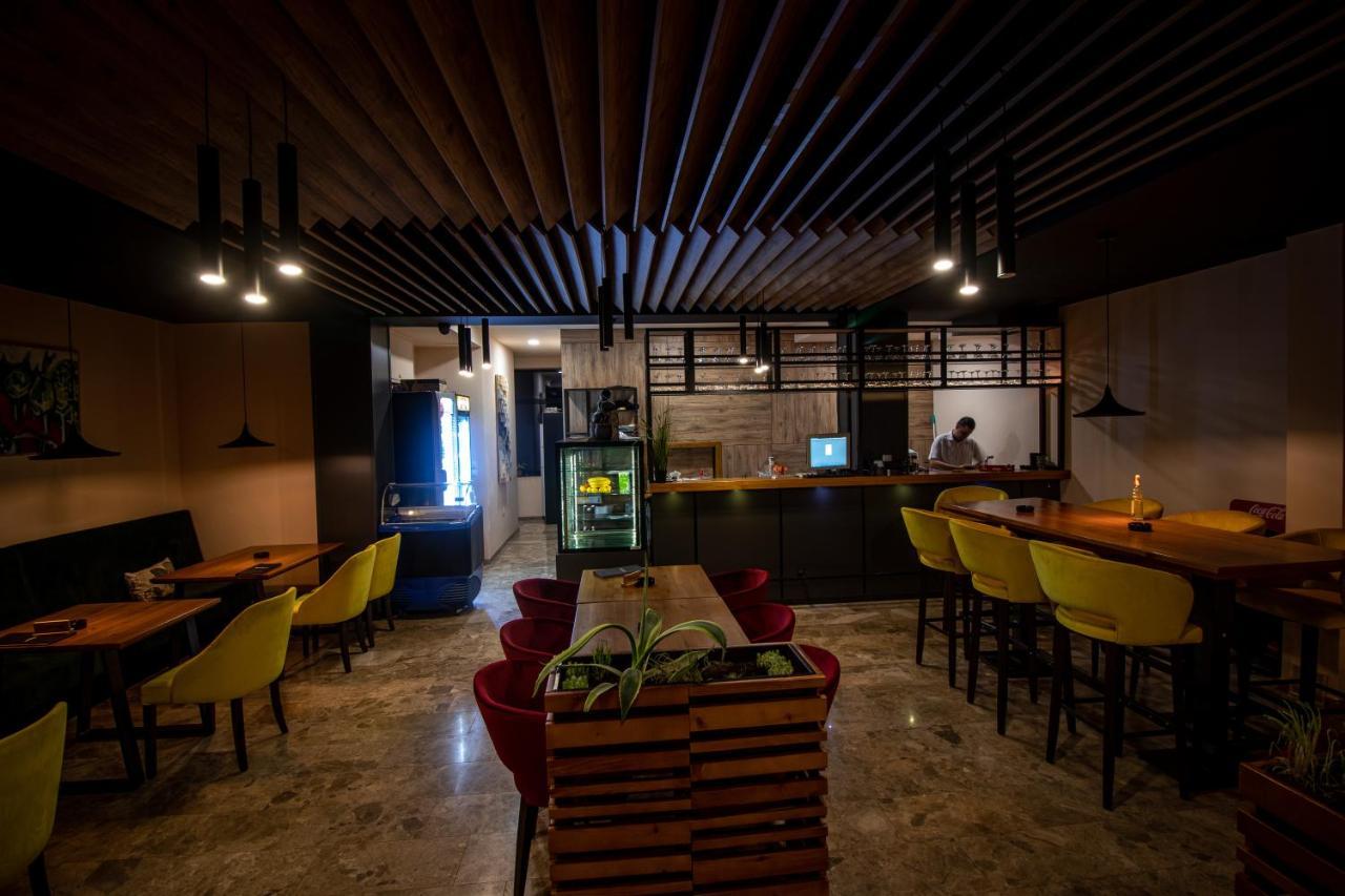 Hotel Villa Grande บูโกลโน ภายนอก รูปภาพ