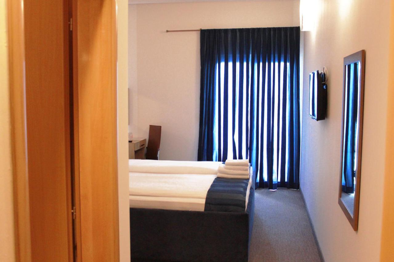 Hotel Villa Grande บูโกลโน ภายนอก รูปภาพ