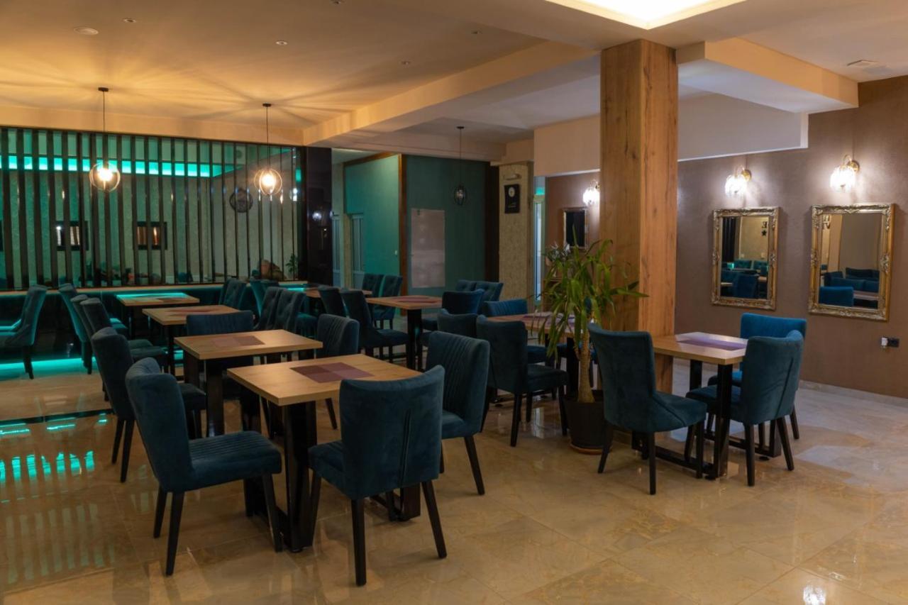 Hotel Villa Grande บูโกลโน ภายนอก รูปภาพ