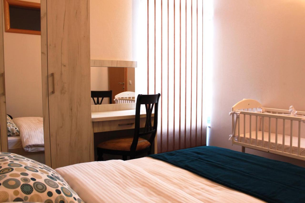 Hotel Villa Grande บูโกลโน ภายนอก รูปภาพ